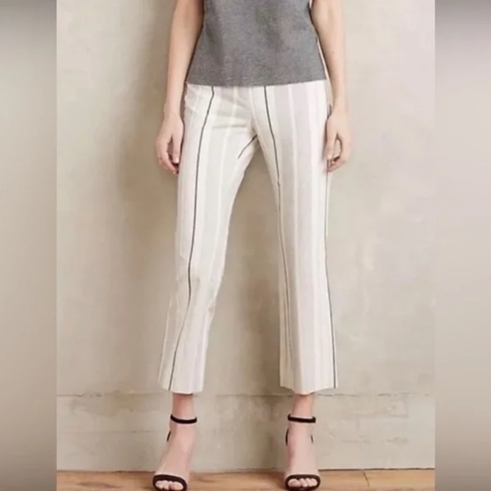 Anthropologie Cartonnier Charlie‎ Crop Flare Pant. Size 6. Navy and White.